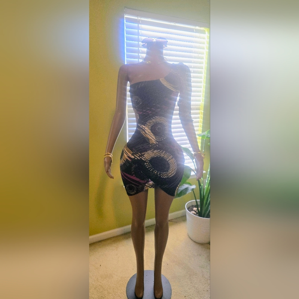 Symphony One-Shoulder Black and Gold Mini Dress